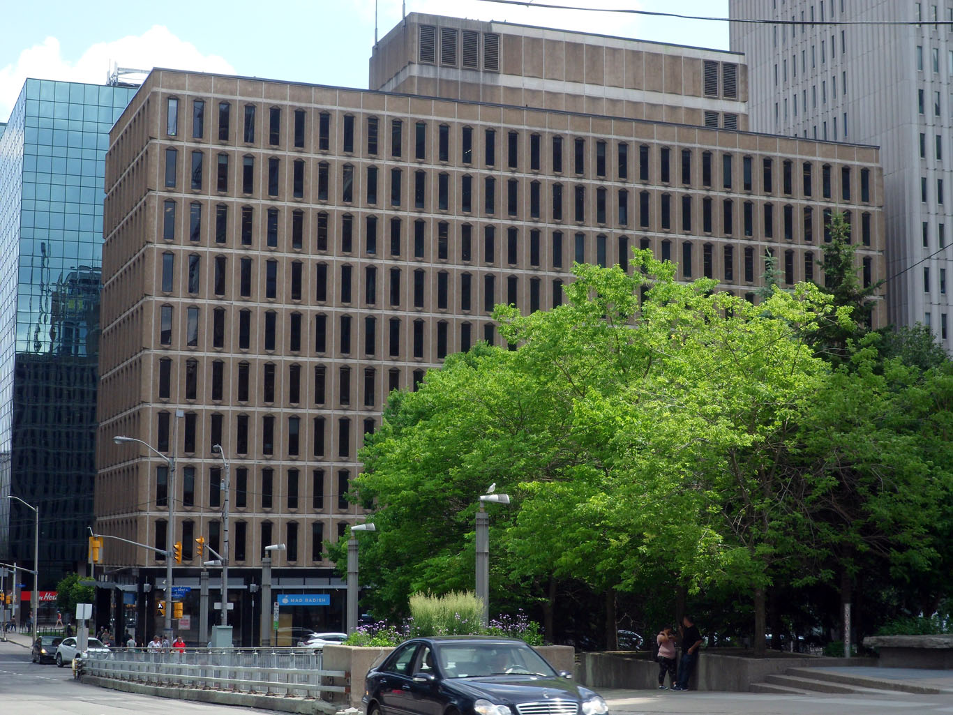 Regus - 116 Albert (2-3)